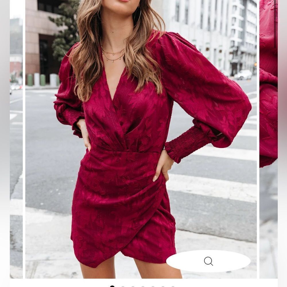 NWT VICI Define the moment floral drape mini dress wine size XS